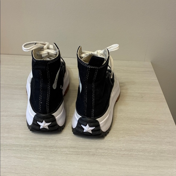 Converse Black and white High-Tops thick platform run star  7 women 5.5 men - Picture 4 of 9